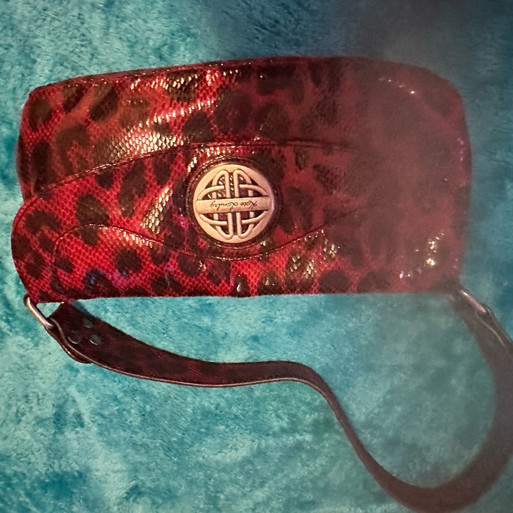 Kate Landry - image 3